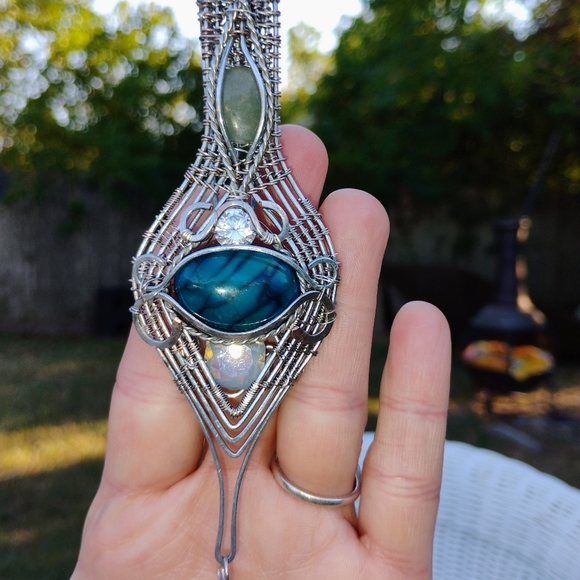 Wire wrapped Cubic Zirconia - Picture 9 of 11